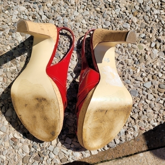 Patent Leather red heels with cork platform size 6 - Picture 14 of 16